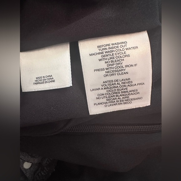 Women’s Anne Klein Signature B&W Polka Dot Maxi Jumpsuit, size 4 - Picture 6 of 8